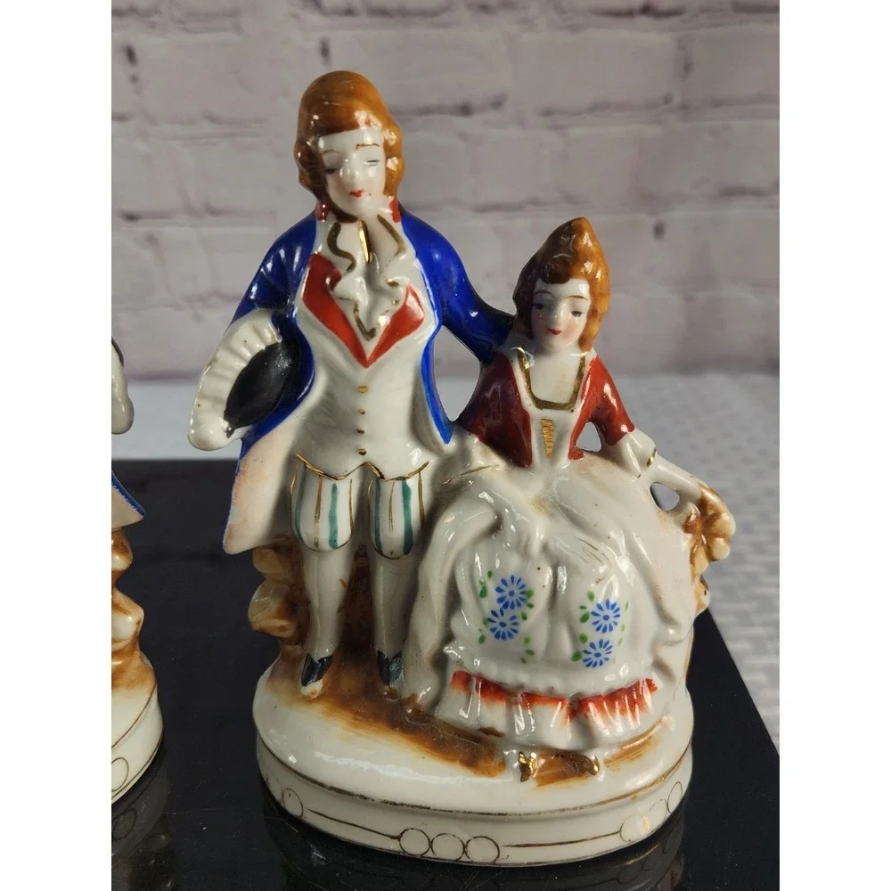 Two Mirrored Vintage Hand Painted Figurines  Made In Occupied Japan.